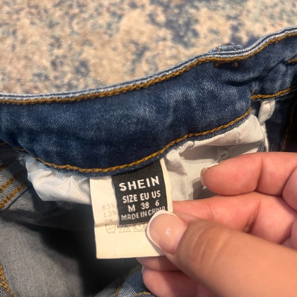 SHEIN Medium Size 6 High-Waisted Distressed Skinny Jeans - Picture 2 of 2
